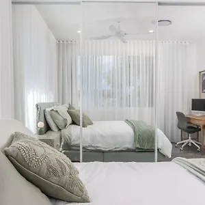 Luxury Mermaid Waters Gold Coast