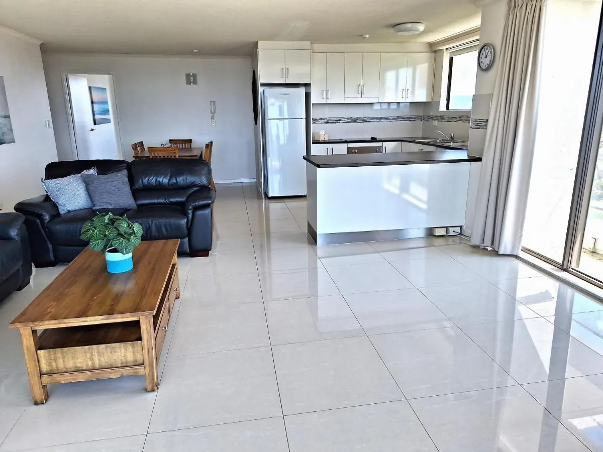 Apartment Supa Sized 3 Bedroom 2 Bath Gold Coast