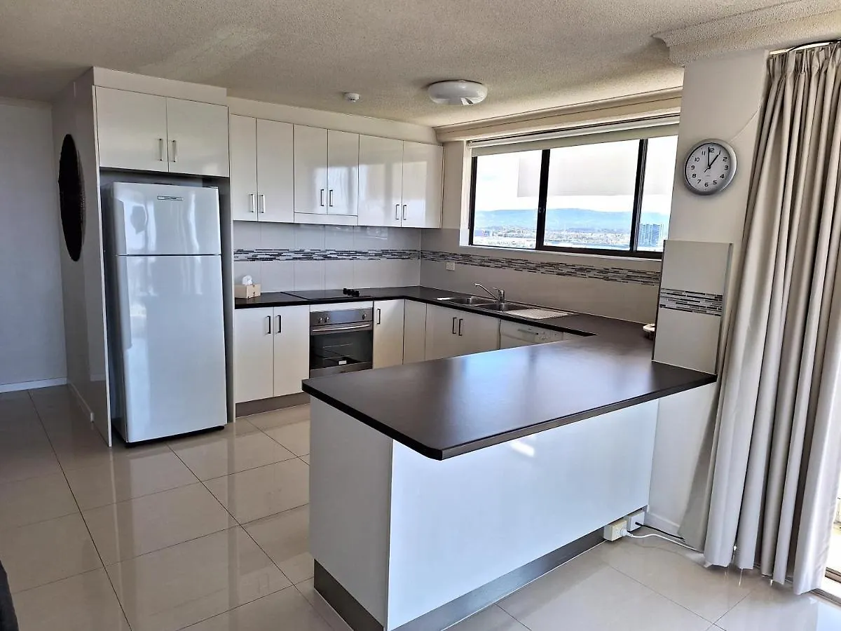 Supa Sized 3 Bedroom 2 Bath Gold Coast