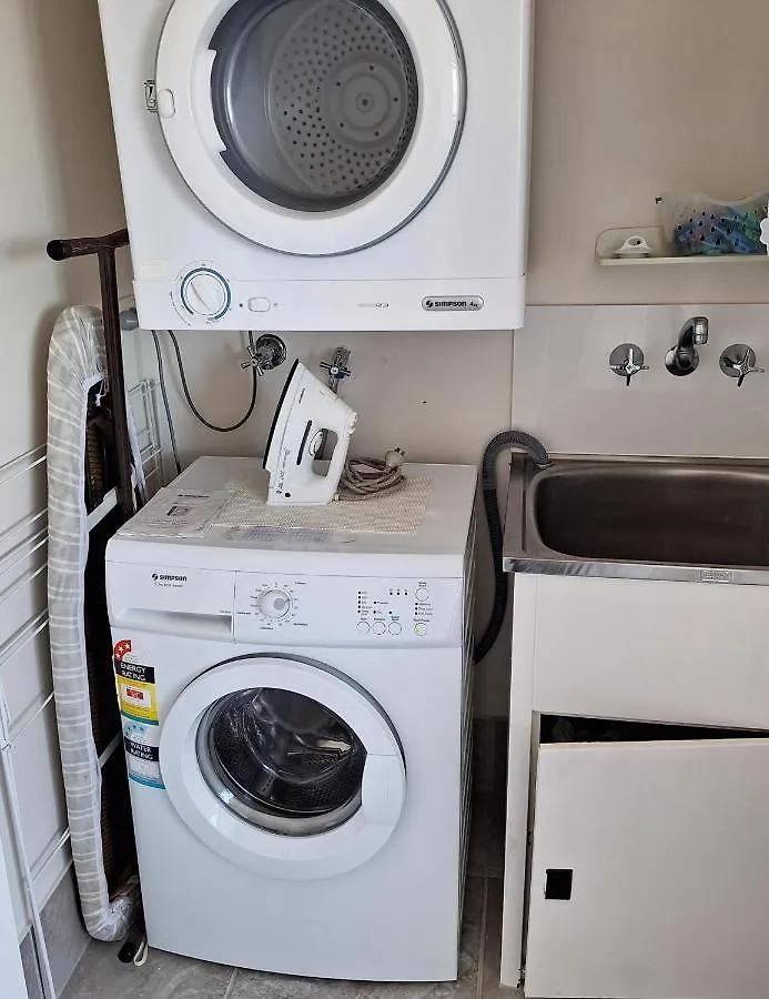Supa Sized 3 Bedroom 2 Bath Gold Coast Apartment