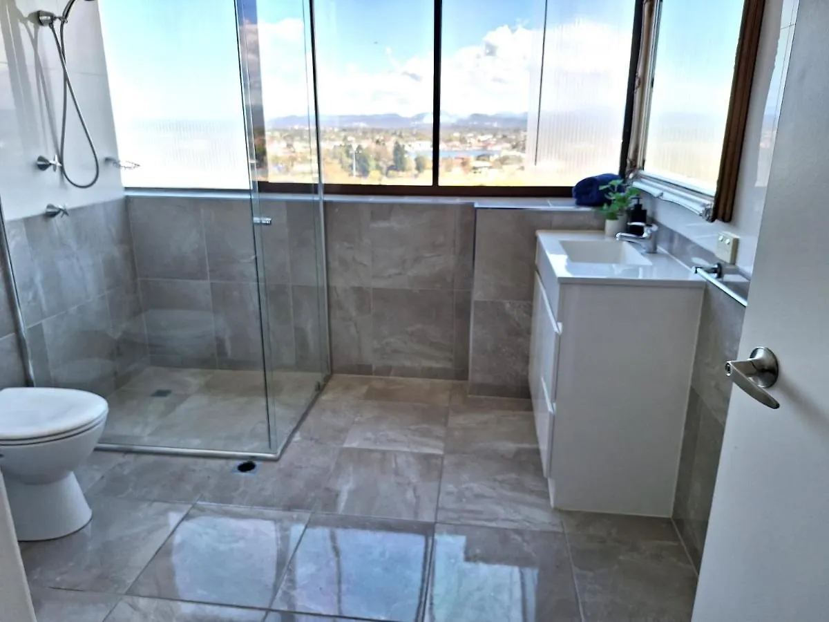 Supa Sized 3 Bedroom 2 Bath Gold Coast Apartment
