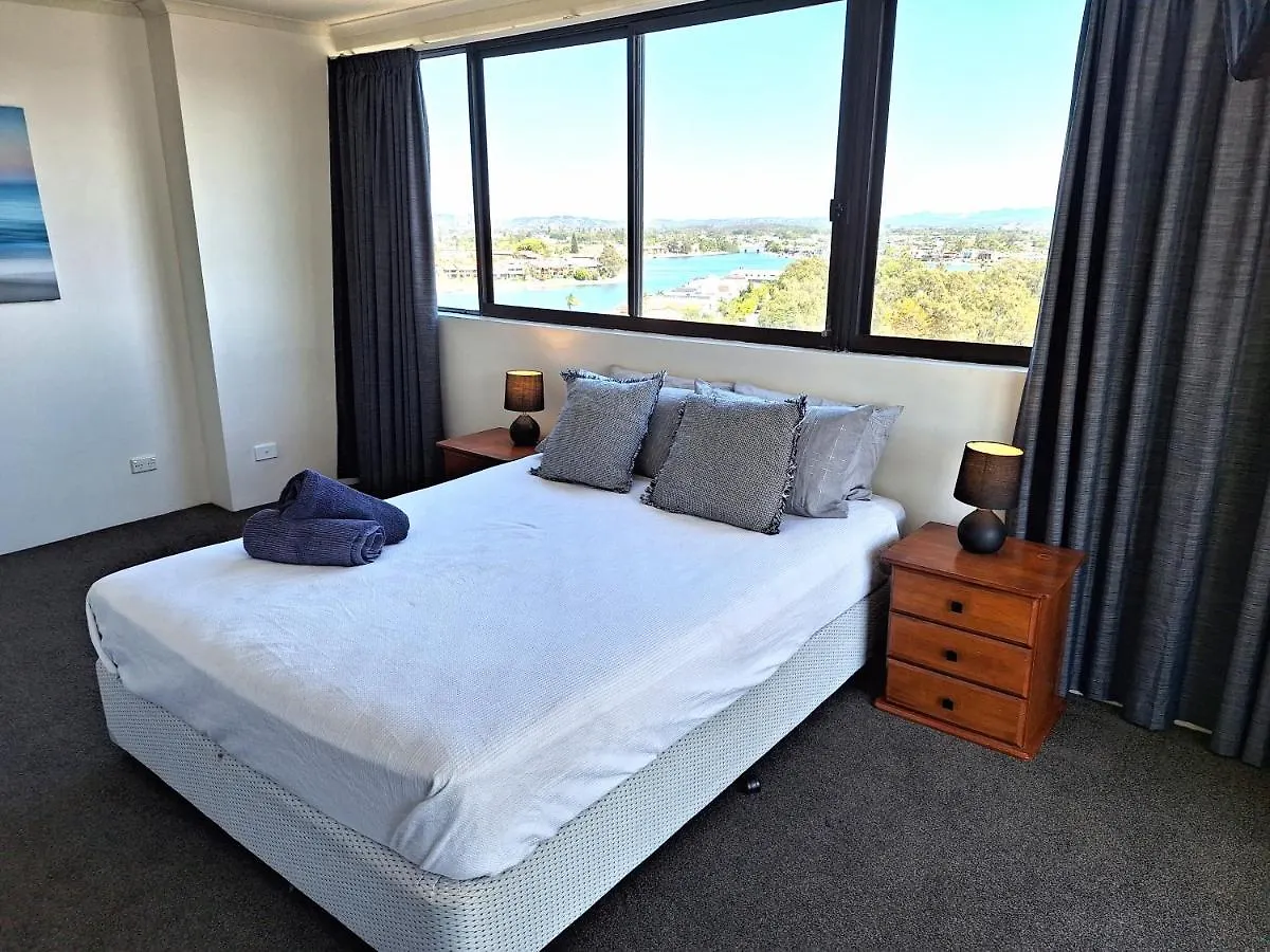 Apartment Supa Sized 3 Bedroom 2 Bath Gold Coast Australia