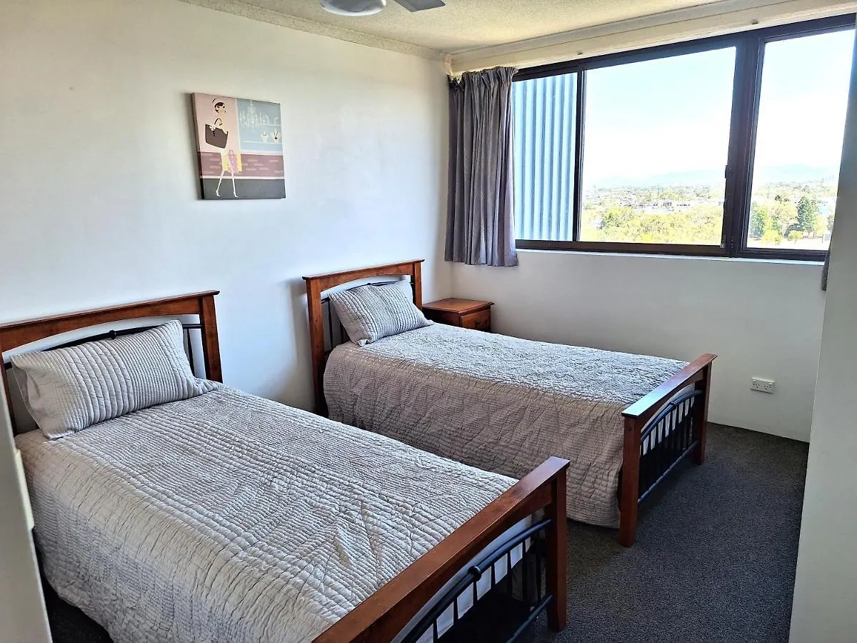 Supa Sized 3 Bedroom 2 Bath Gold Coast Australia